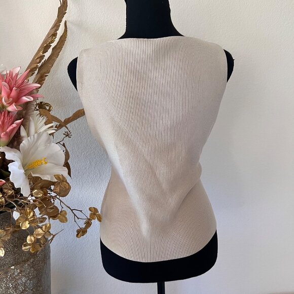 Minimalist Chic Ribbed Cream Beige Sleeveless Scoop-neck Top L - Picture 2 of 6